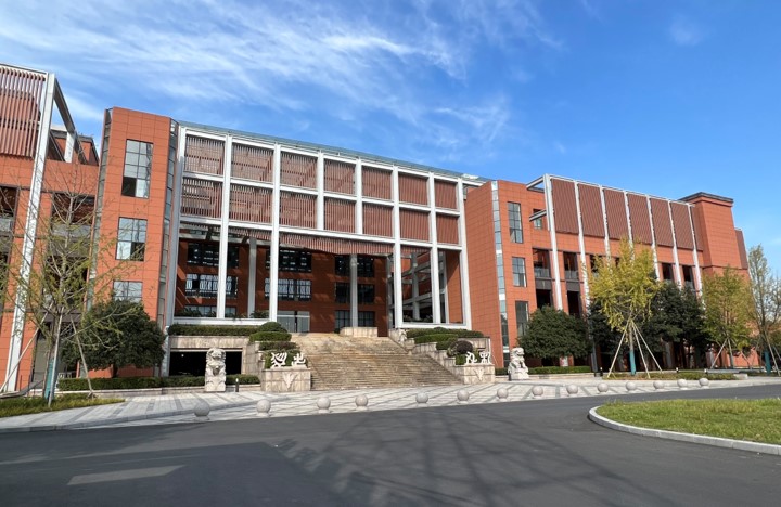 德清高新区原管委会办公大楼外立面改造方案设计